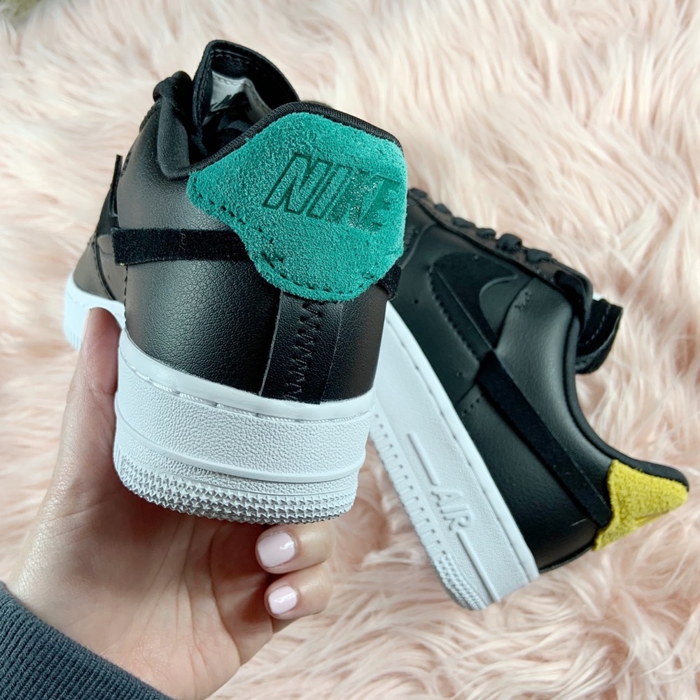 New Women’s Nike Air Force 1 ‘07 LX black leather - Picture 4 of 6